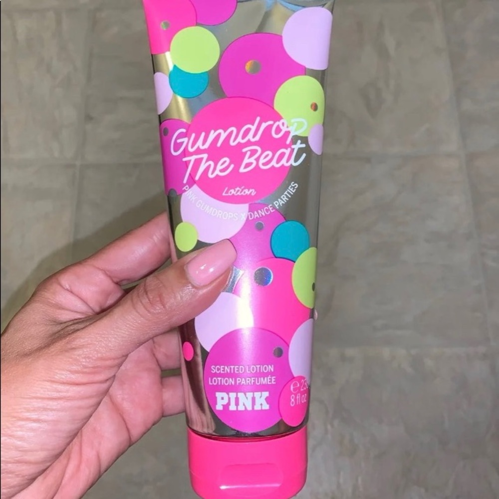 VICTORIA SECRET PINK LIMITED EDITION LOTION 8oz